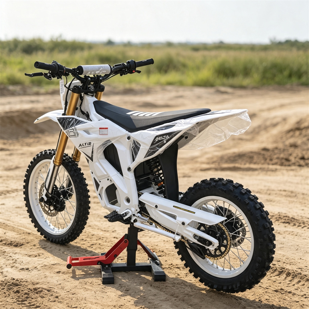 Outdoor Adventure And Travel - Altis Delta S Ghost Outdoor Adventure